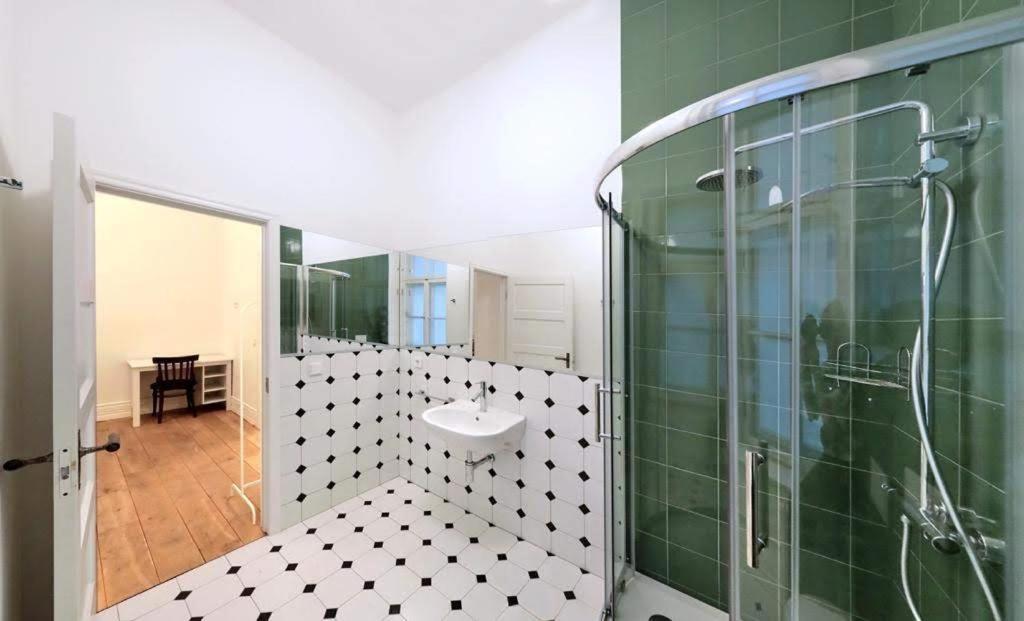 Emilie'S Apartment รีกา ภายนอก รูปภาพ